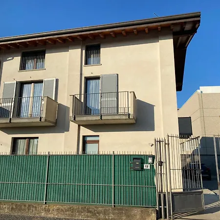 Il Caravaggio Guest House 2 Grassobbio Exterior photo